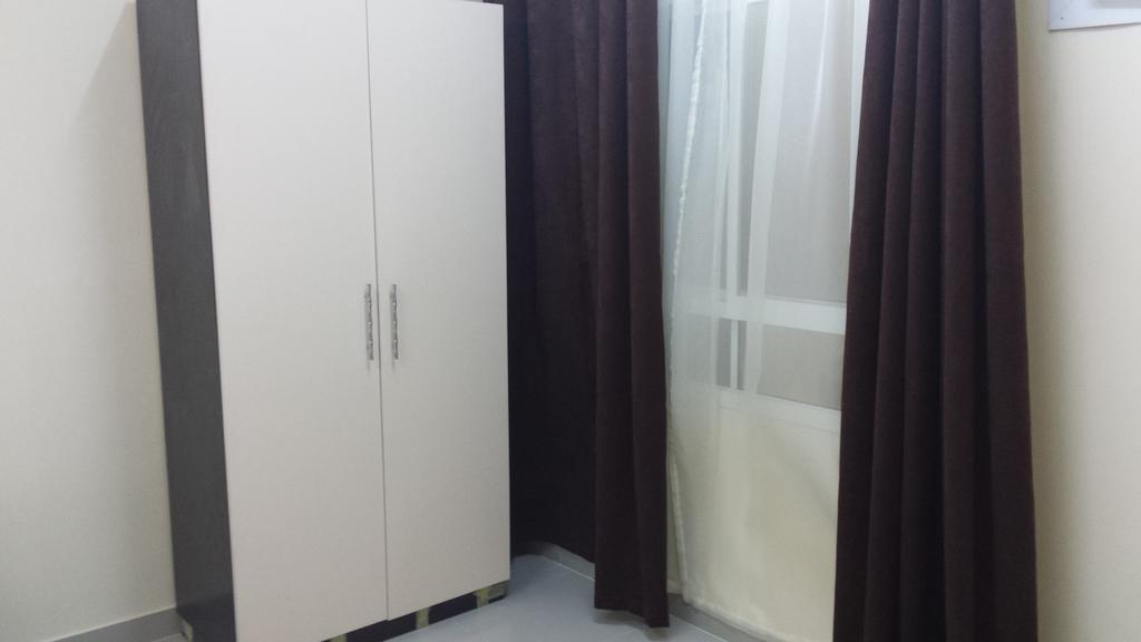 Golden Seasons Furnished Apartment Салалах Стая снимка