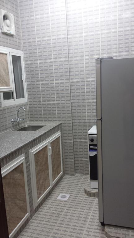 Golden Seasons Furnished Apartment Салалах Стая снимка