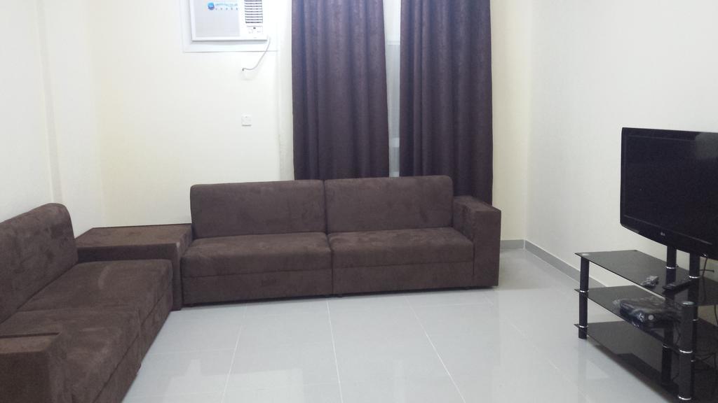Golden Seasons Furnished Apartment Салалах Стая снимка