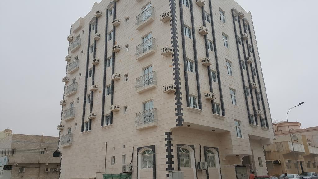Golden Seasons Furnished Apartment Салалах Екстериор снимка