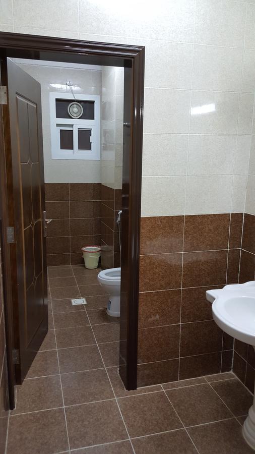 Golden Seasons Furnished Apartment Салалах Екстериор снимка